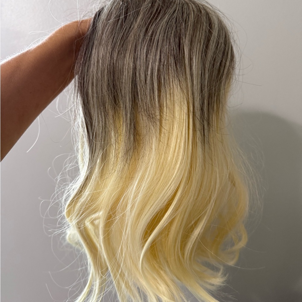 Wigs - Picture 4 of 11